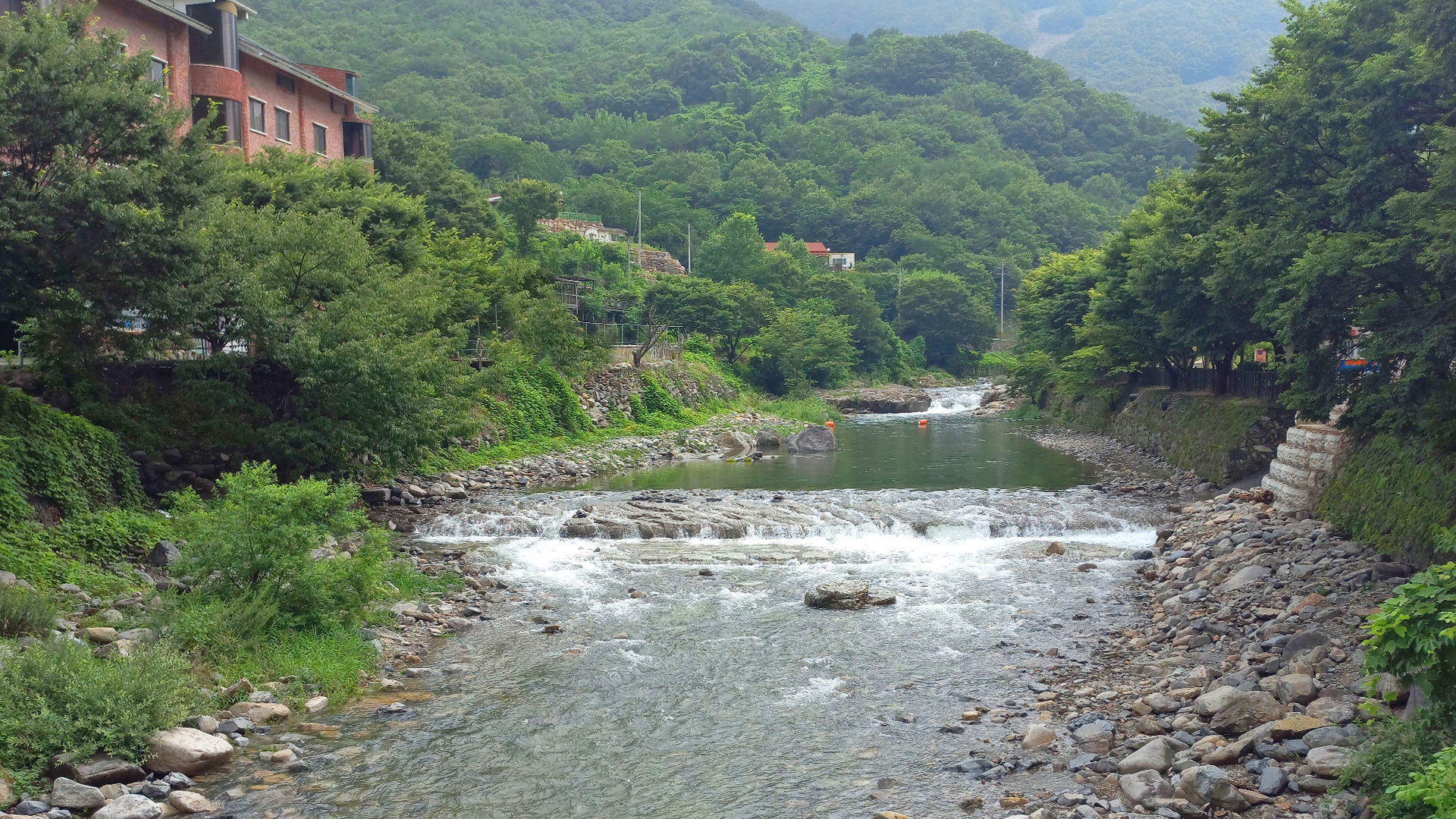 슬라이드 이미지3