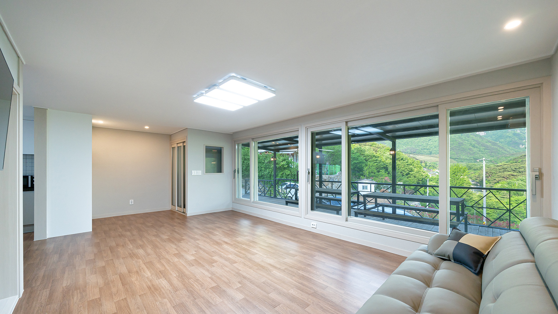 슬라이드 이미지8