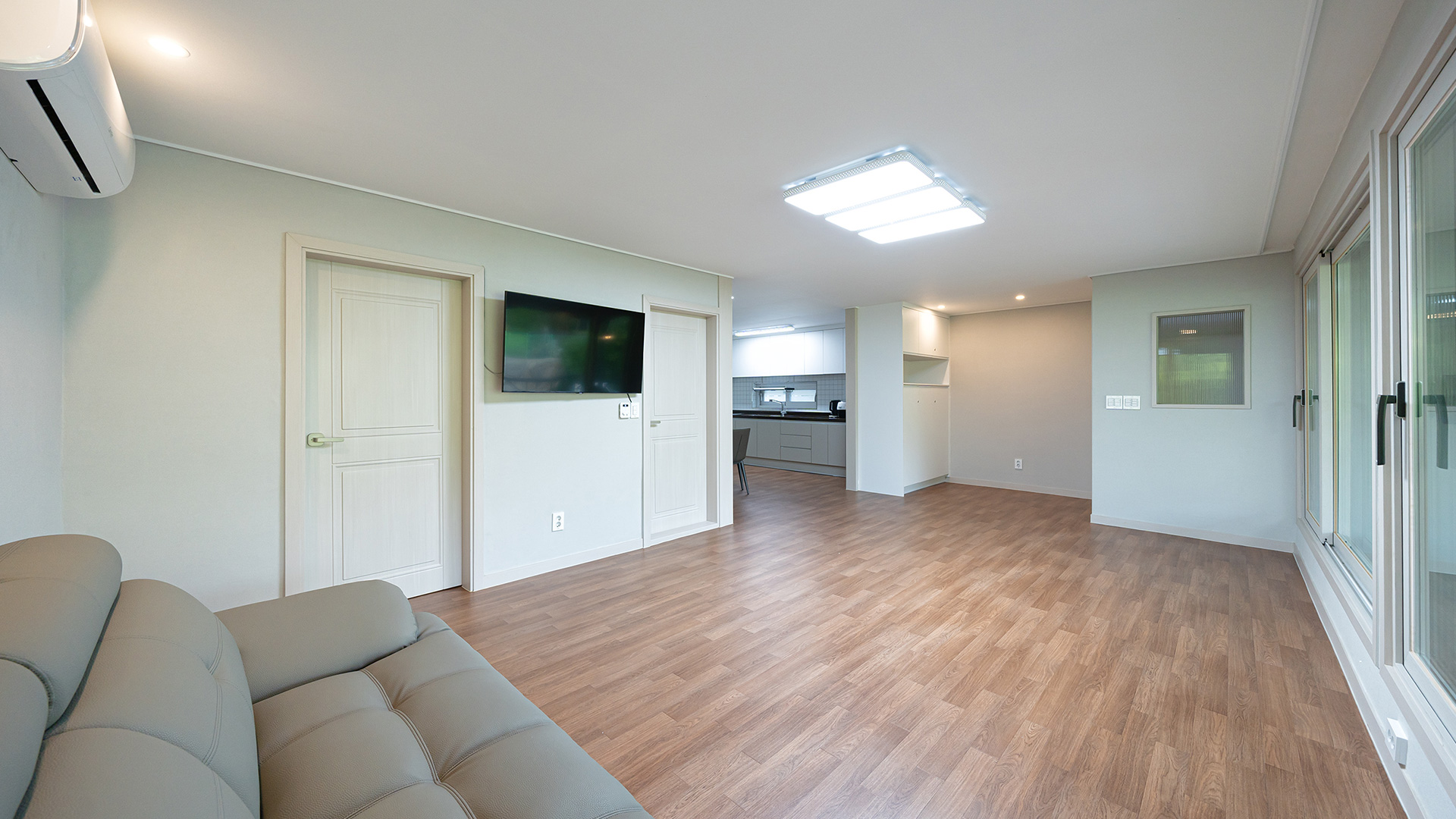 슬라이드 이미지2