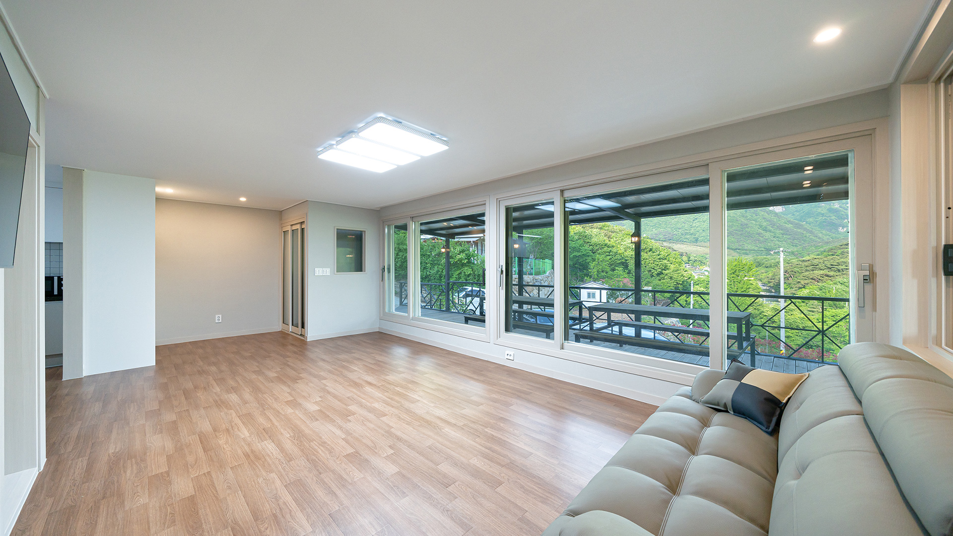 슬라이드 이미지3